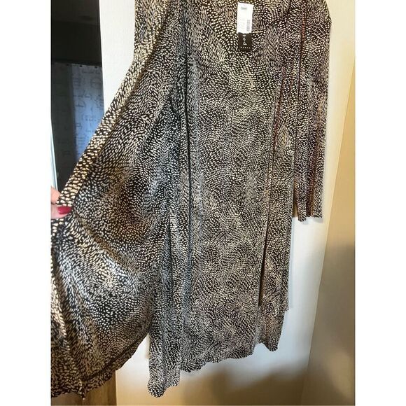 Connected Apparel Women’s 30W Open Front Cardigan Black Cream Animal Print NWT - Picture 6 of 7